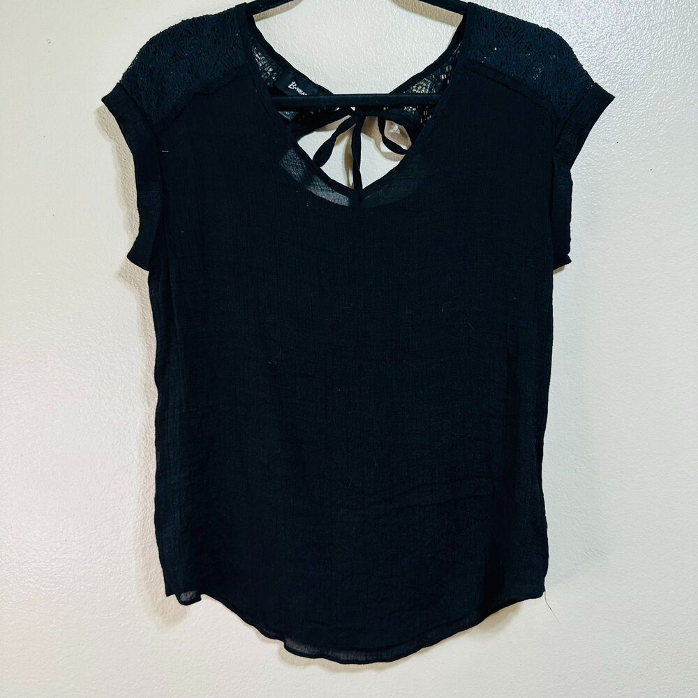 B-Wear Women's Textured Blouse Lace Neckline Cap Sleeves Size S Keyhole Tie Back